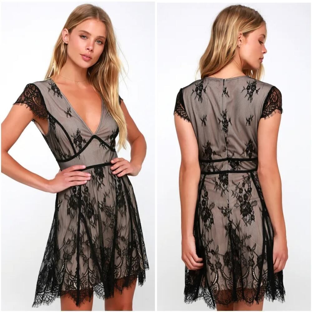 Lulus Liano Black Lace Skater Dress sz XS